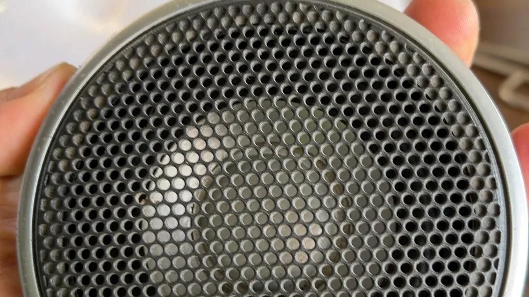 Harman Kardon Premium Mid-Range Speaker with Color-Changing Logo Grille